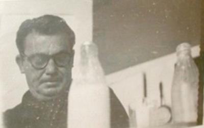 <p>(Portrait of Clem Whiteley in the Kitchen at Longueville)</p>